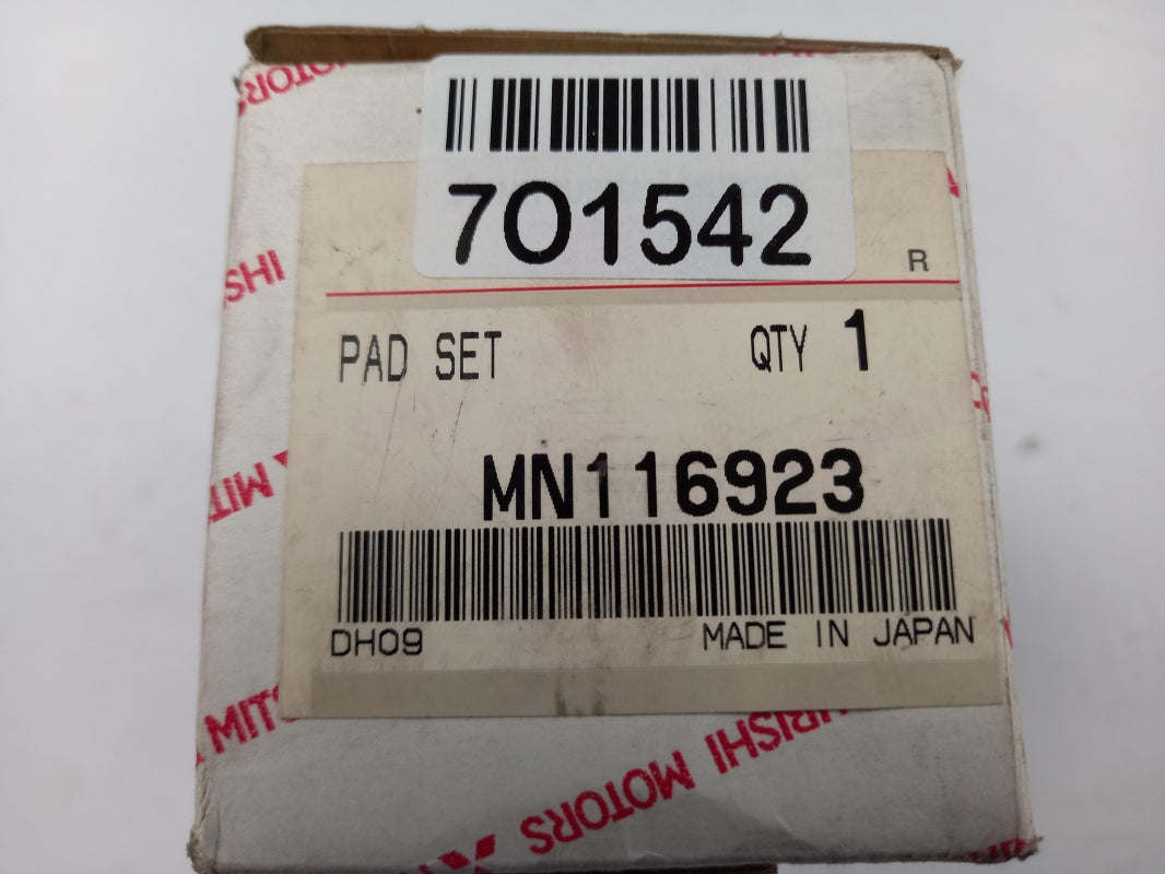 Original OE MITSUBISHI Bremsbeläge MN116923