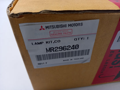 Original OE MITSUBISHI Heckleuchte MR296240