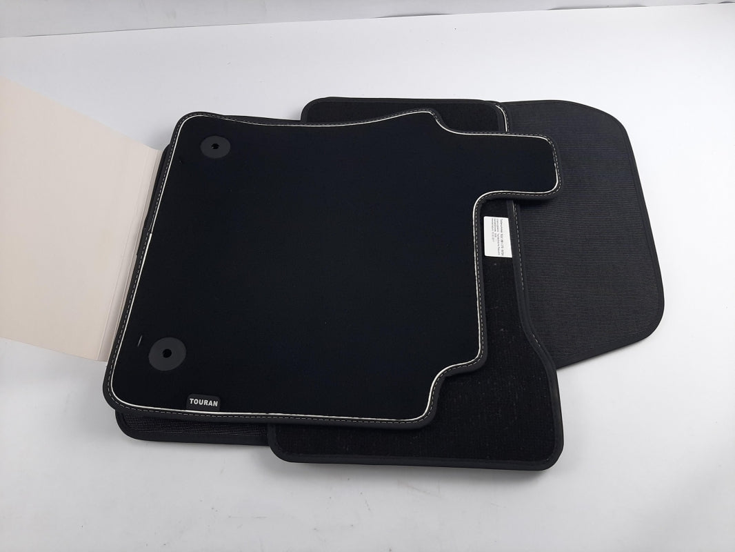 Original VW Touran 5T RHD Fußmattensatz 4-tlg Textil satinschwarz 5QC061270WGK