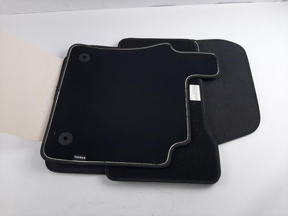 Original VW Touran 5T RHD Fußmattensatz 4-tlg Textil satinschwarz 5QC061270WGK