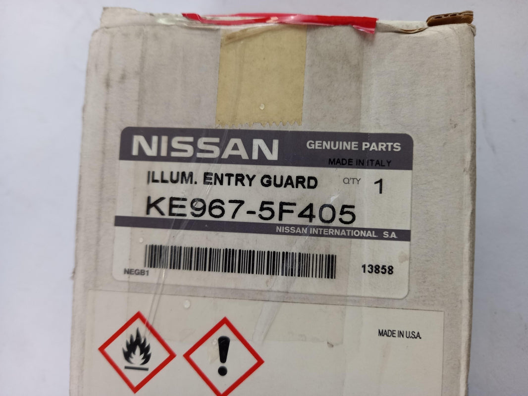 Original NISSAN Micra (2016-) Einstiegsleisten Satz Beleuchtete Vorne KE9675F405