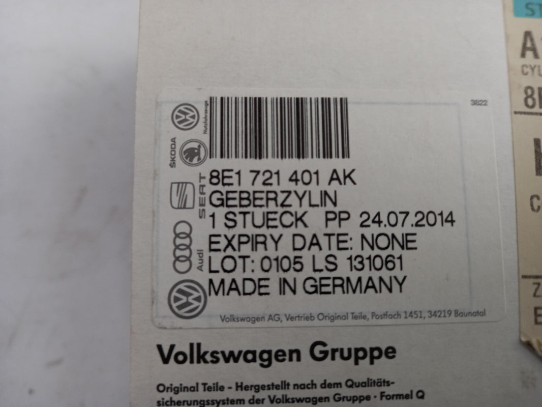 Original OE Volkswagen Kupplungsgeberzylinder 8E1721401AK