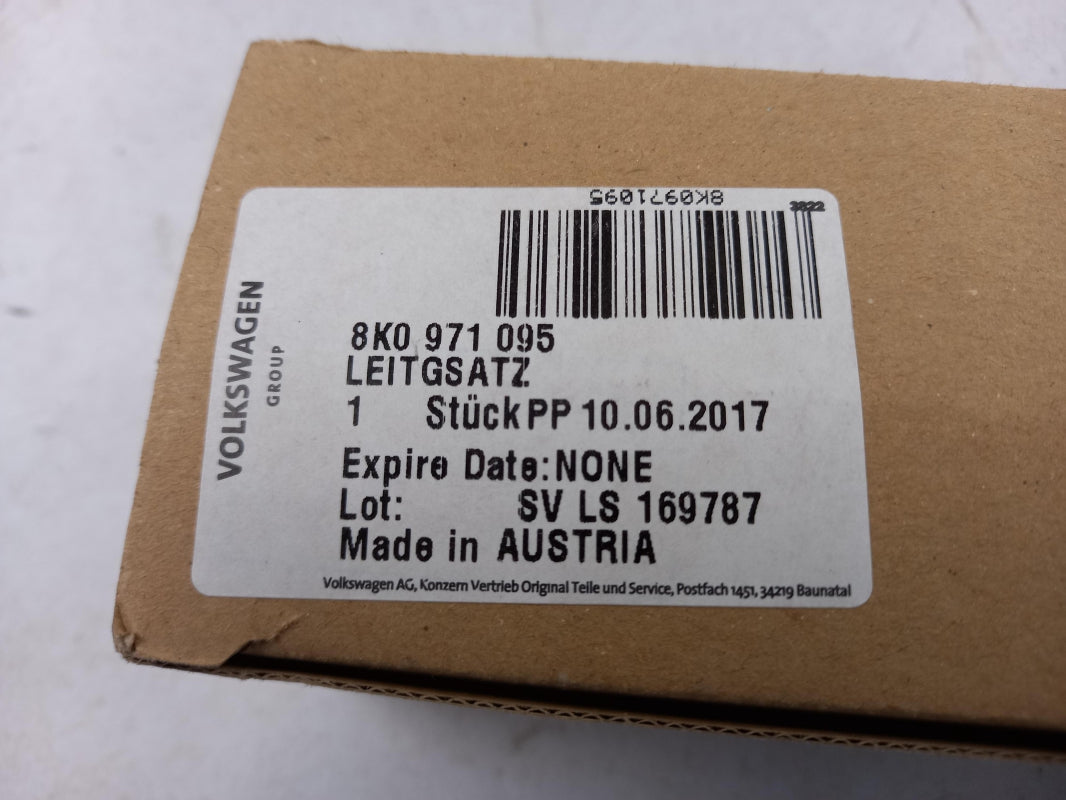 Original AUDI A5 8F/8T 2008-2011 Kabelbaum für Einparkhilfe vorne 8K0971095