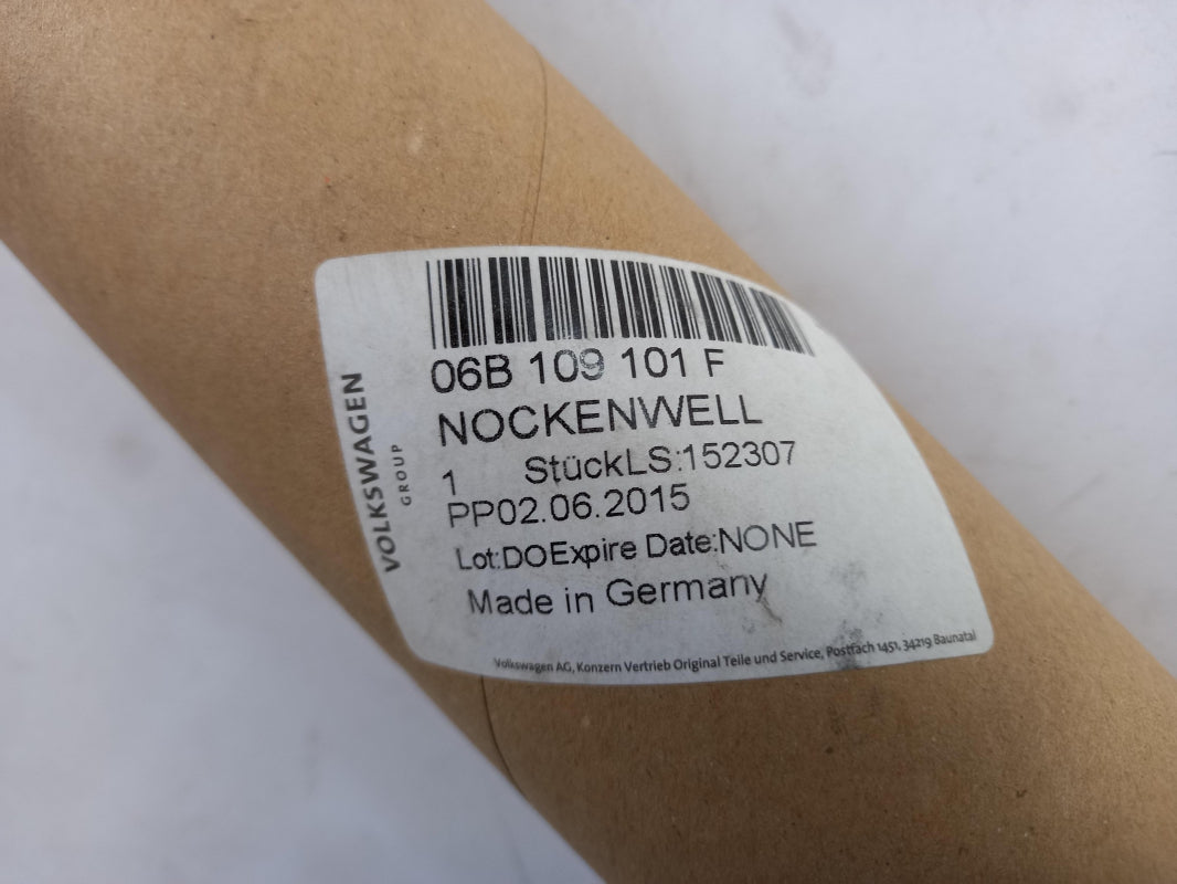Original OE Volkswagen Nockenwelle 06B109101F