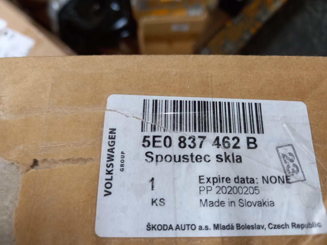 Original OE Volkswagen Fensterheber 5E0837462B