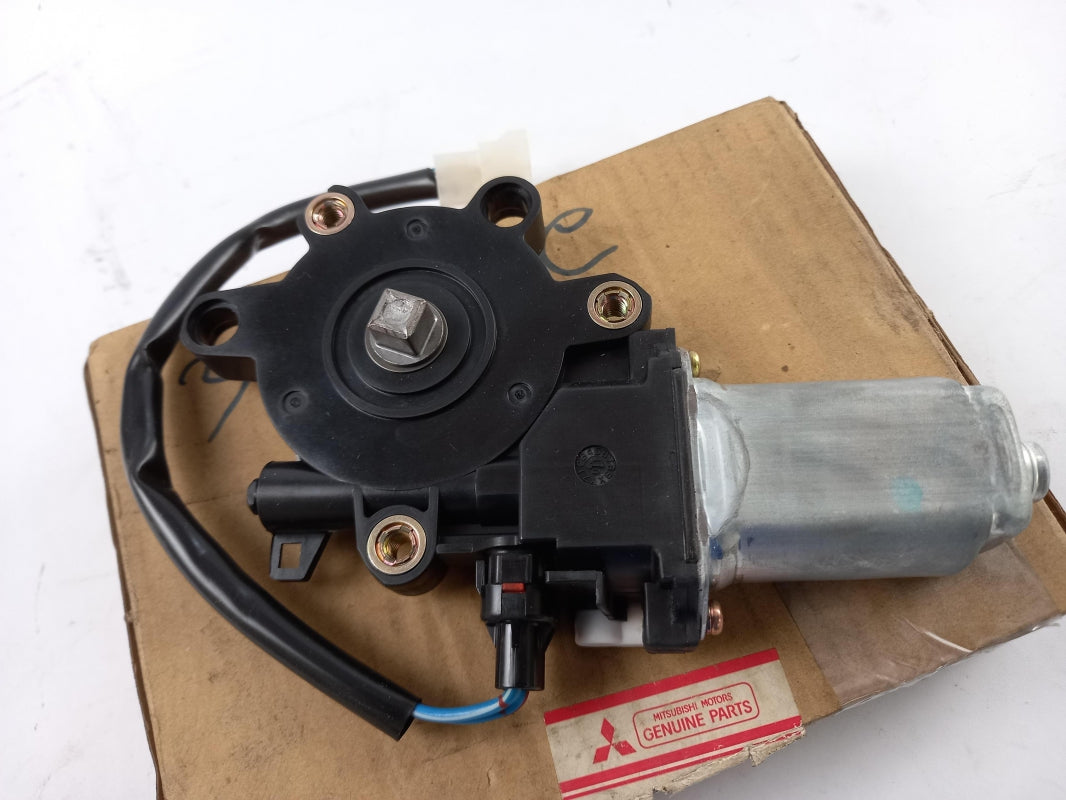 Original OE MITSUBISHI Fensterhebermotor MR186736