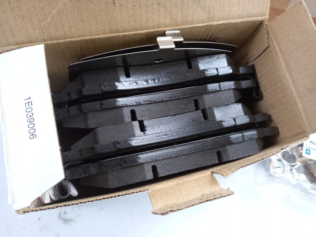 Original OPEL Antara Bremsensatz Bremsscheiben und Bremsbeläge vorne 95599758