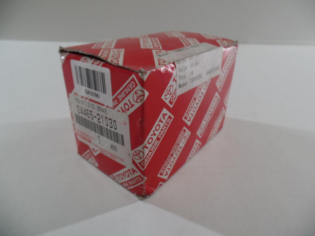 Original TOYOTA Corolla '01-'07 SCION TC Bremsbeläge Bremsklötze vorn 0446521030