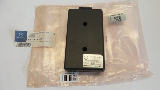 Original MERCEDES-BENZ W164 X164 W251 W463 iPod Interface Modul B67824252