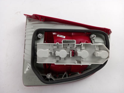 Original OE Volkswagen Heckleuchte 3U5945111
