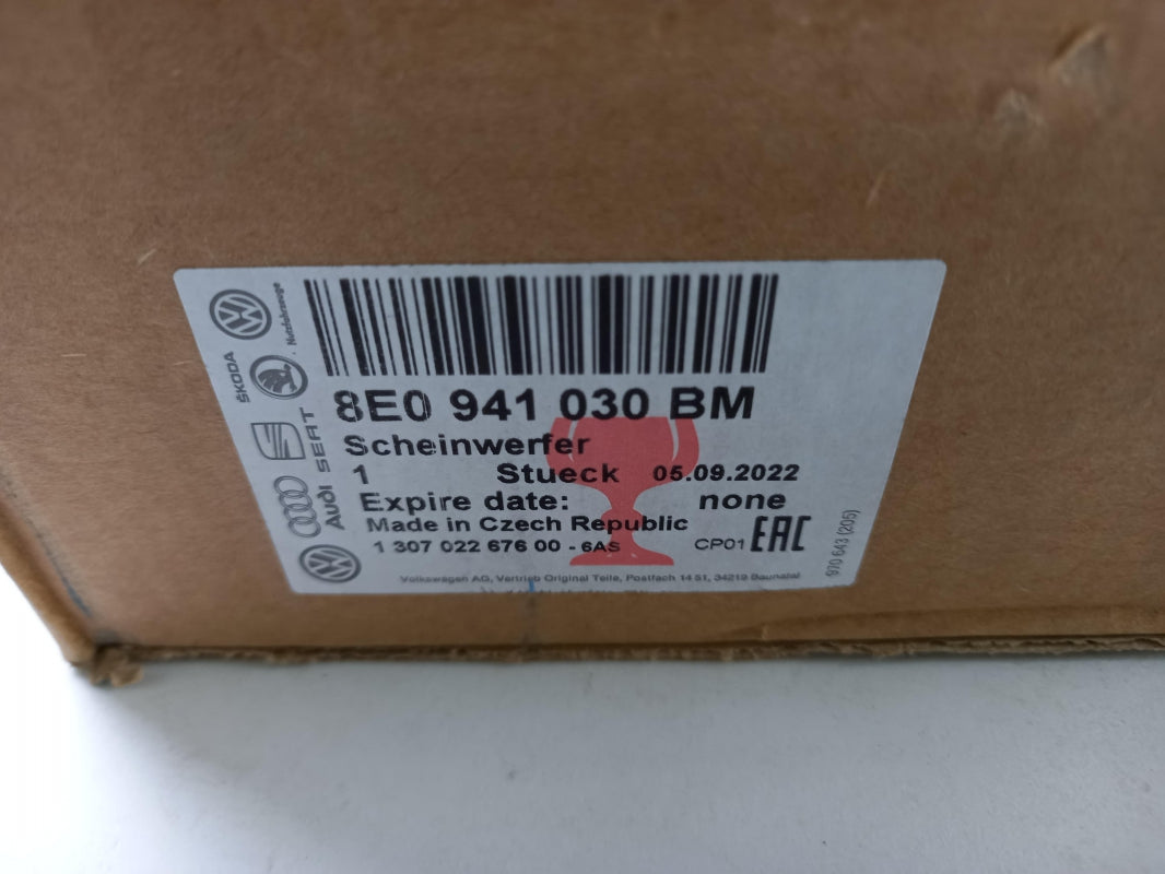 Original AUDI A4 (8E) 2005-2009 Frontscheinwerfer Rechts 8E0941030BM