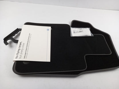 Original OE Volkswagen Fußmattensatz 7T1061275WGK