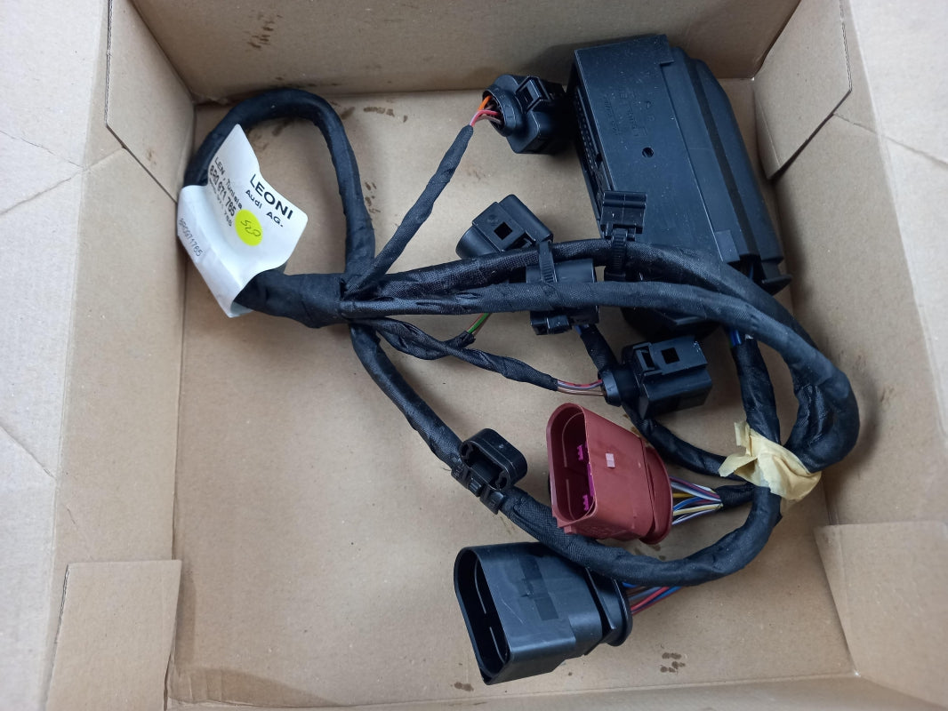 Original OE Volkswagen wiring harness adapter 8R0971765 