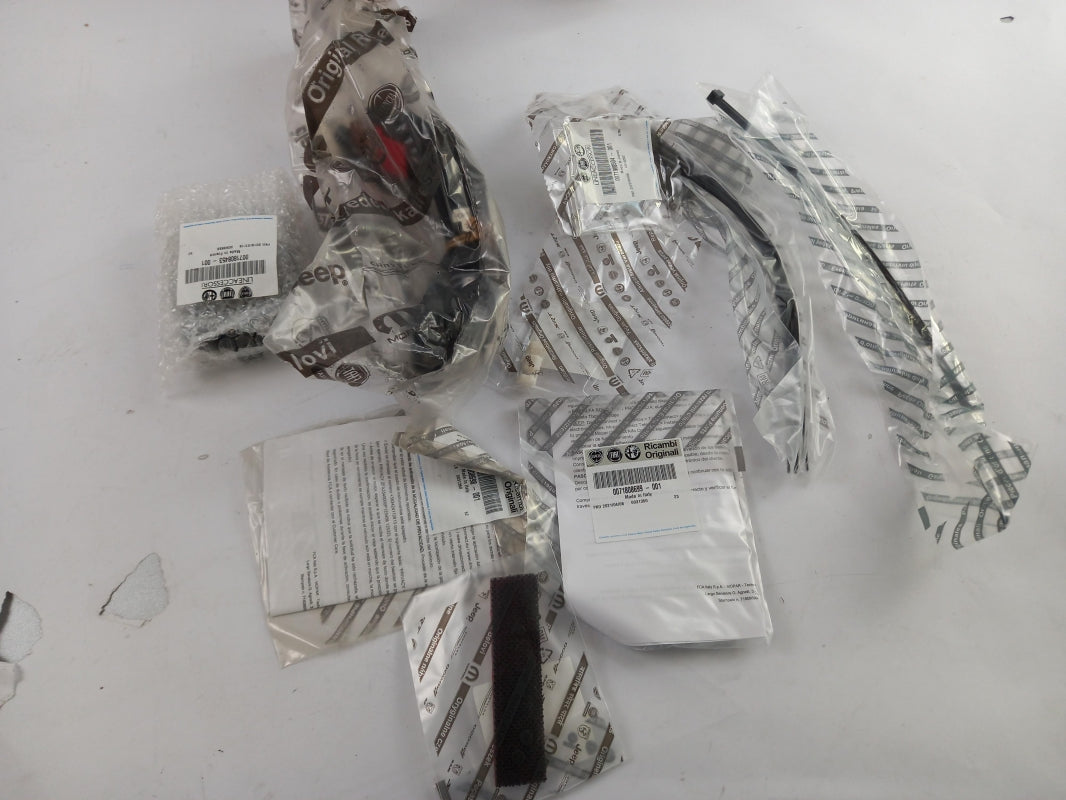 Original FIAT 500L (2017-2022) Diebstahlsicherung Satz 71808682