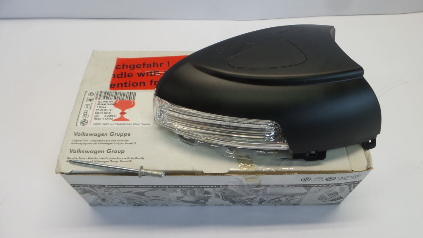 Original OE Volkswagen Blinkleuchte 5L0949101