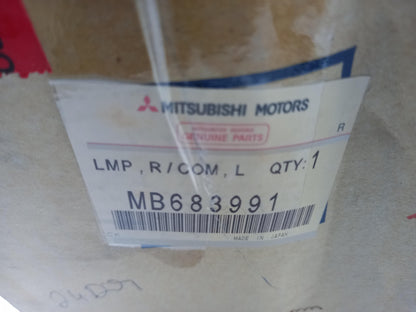 Original OE MITSUBISHI Heckleuchte MB683991