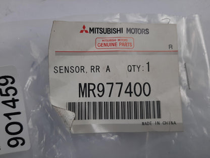 Original OE MITSUBISHI Raddrehzahl Sensor MR977400
