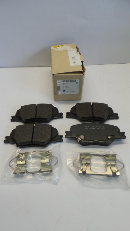 Original OPEL Insignia-B Bremsbeläge Bremsklötze vorne 84124408