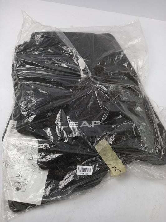 Original OE NISSAN Fußmattensatz KE7455S001