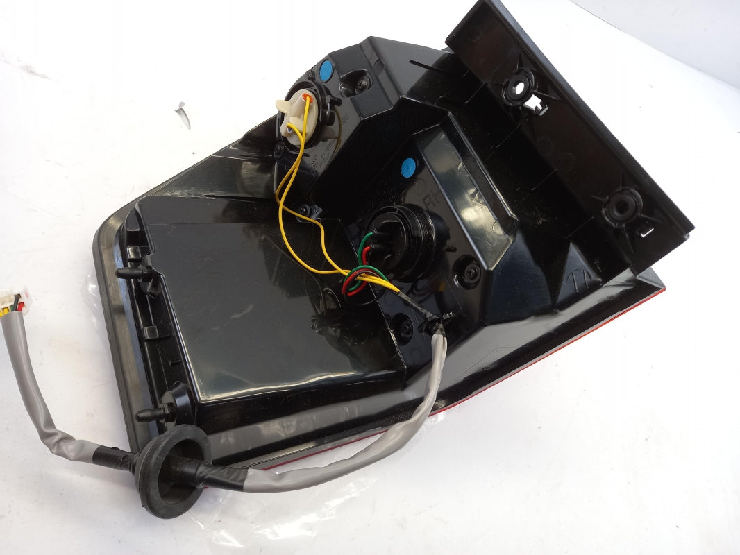 Original CHEVROLET Orlando I 12-17 Heckleuchte Rückleuchte Außen Rechts 95238339