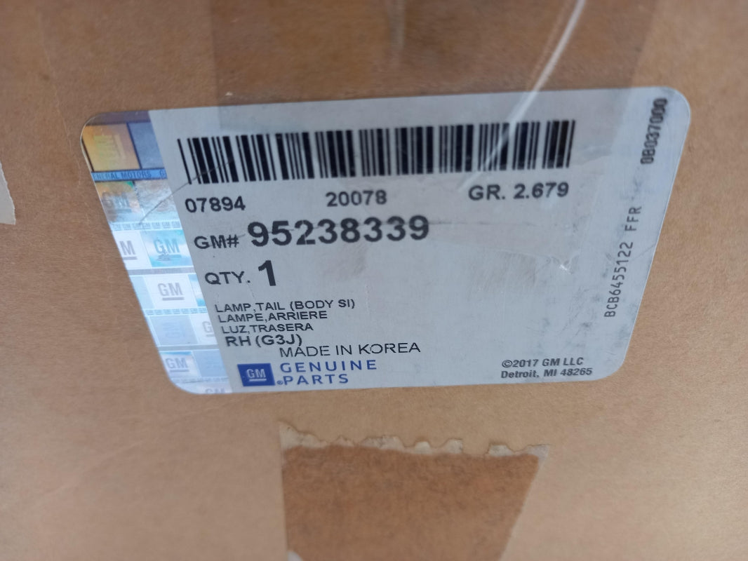 Original CHEVROLET Orlando I 12-17 Heckleuchte Rückleuchte Außen Rechts 95238339