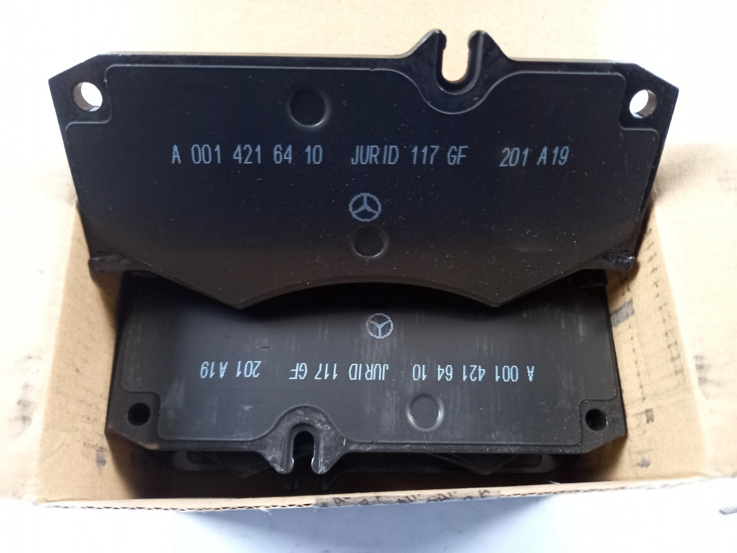 Original MERCEDES-BENZ G 461 G 463 Bremsbeläge Vorne A0084206120