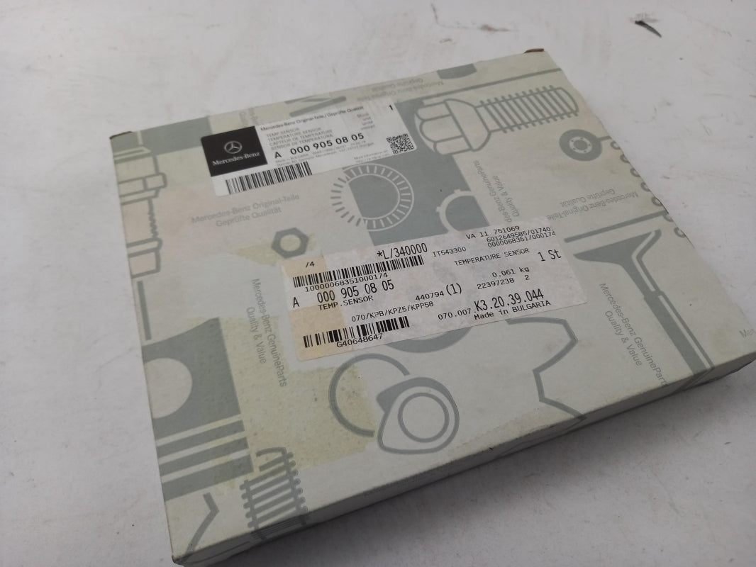 Original OE MERCEDES-BENZ Abgastemperaturgeber A0009050805