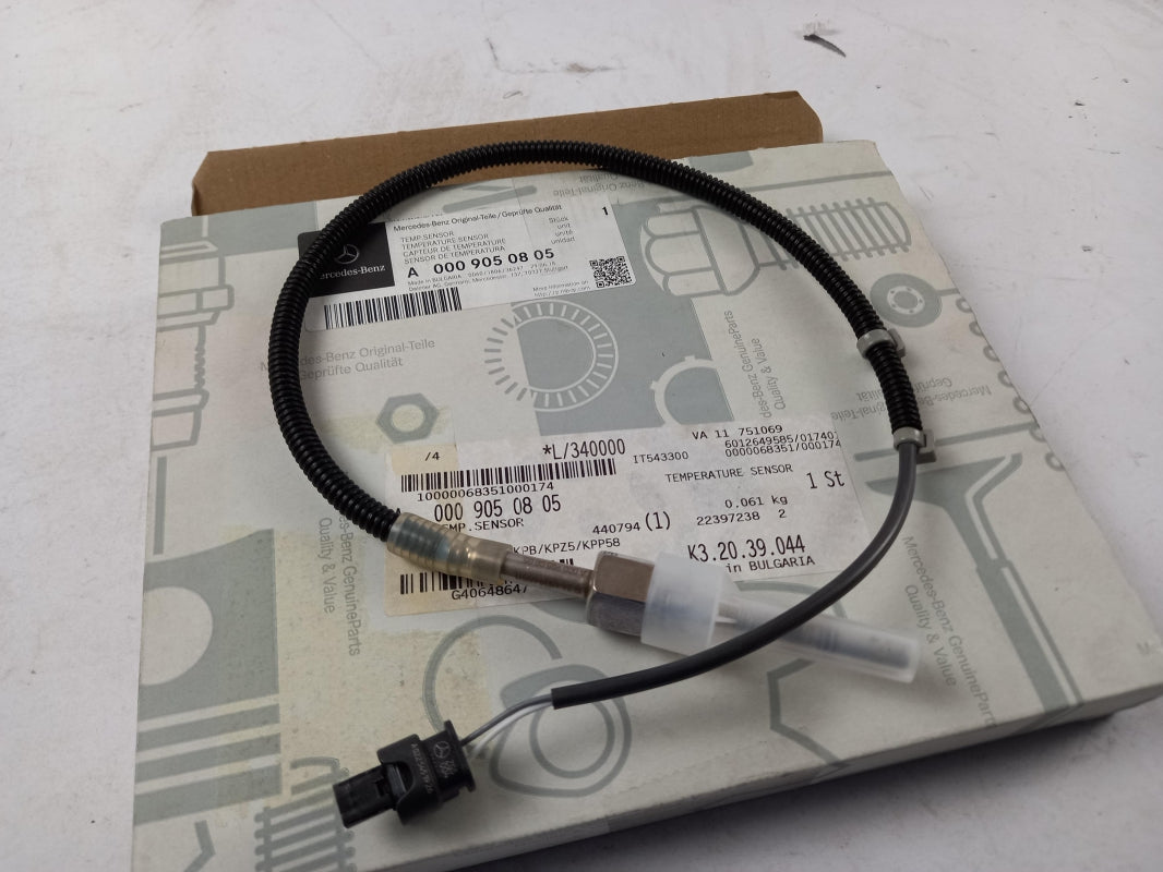 Original OE MERCEDES-BENZ Abgastemperaturgeber A0009050805