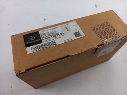 Original OE MERCEDES-BENZ Bremsbeläge A0004209400