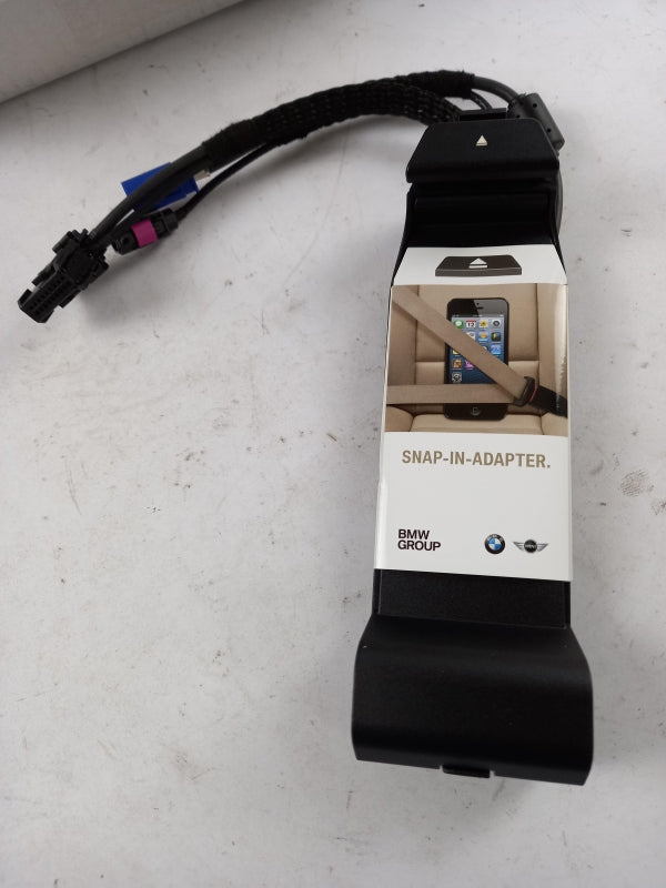 Original BMW 5 F10 F11 7 G12 Handyhalter Ladeschale Snap In Adapter 84109220651