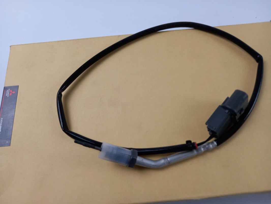 Original OE MITSUBISHI Abgastemperaturgeber 1587A054