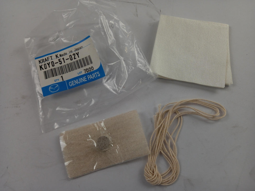 Original OE MAZDA Auto-Reinigungsset K0Y05102Y