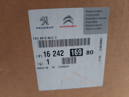 Original OE Peugeot Heckleuchte 1624216980