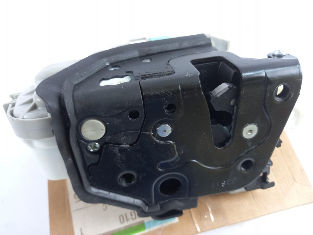 Original OE Volkswagen Türschloss 8X1837015C