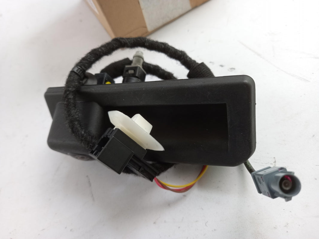 Original OE Volkswagen Rückfahrkamera 6V0827566G