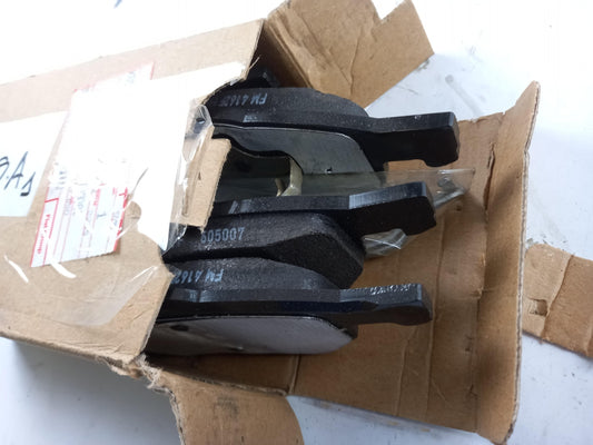 Original CHRYSLER Voyager DODGE Caravan Bremsbeläge vorne K05072216AA