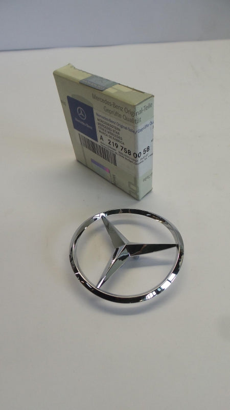 Original OE MERCEDES-BENZ Emblem Logo A2197580058