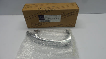 Original MERCEDES-BENZ W251 W164 X164 Türgriff links A16476003709775