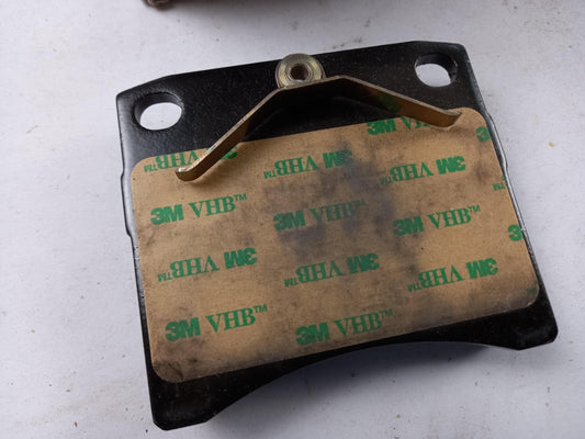 Original OE Volkswagen Bremsbeläge 701698151G