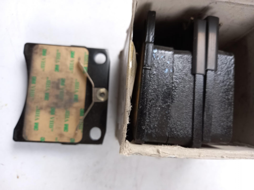 Original OE Volkswagen Bremsbeläge 701698151G