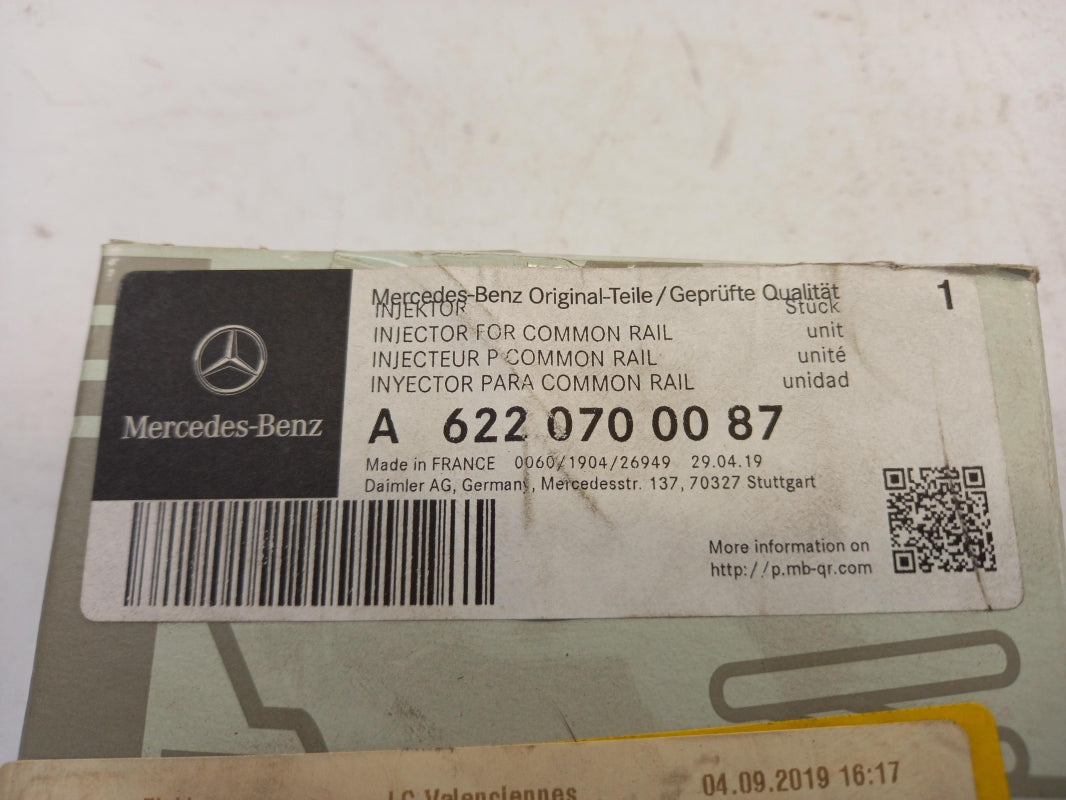 Original OE MERCEDES-BENZ Injektor Düse A6220700087