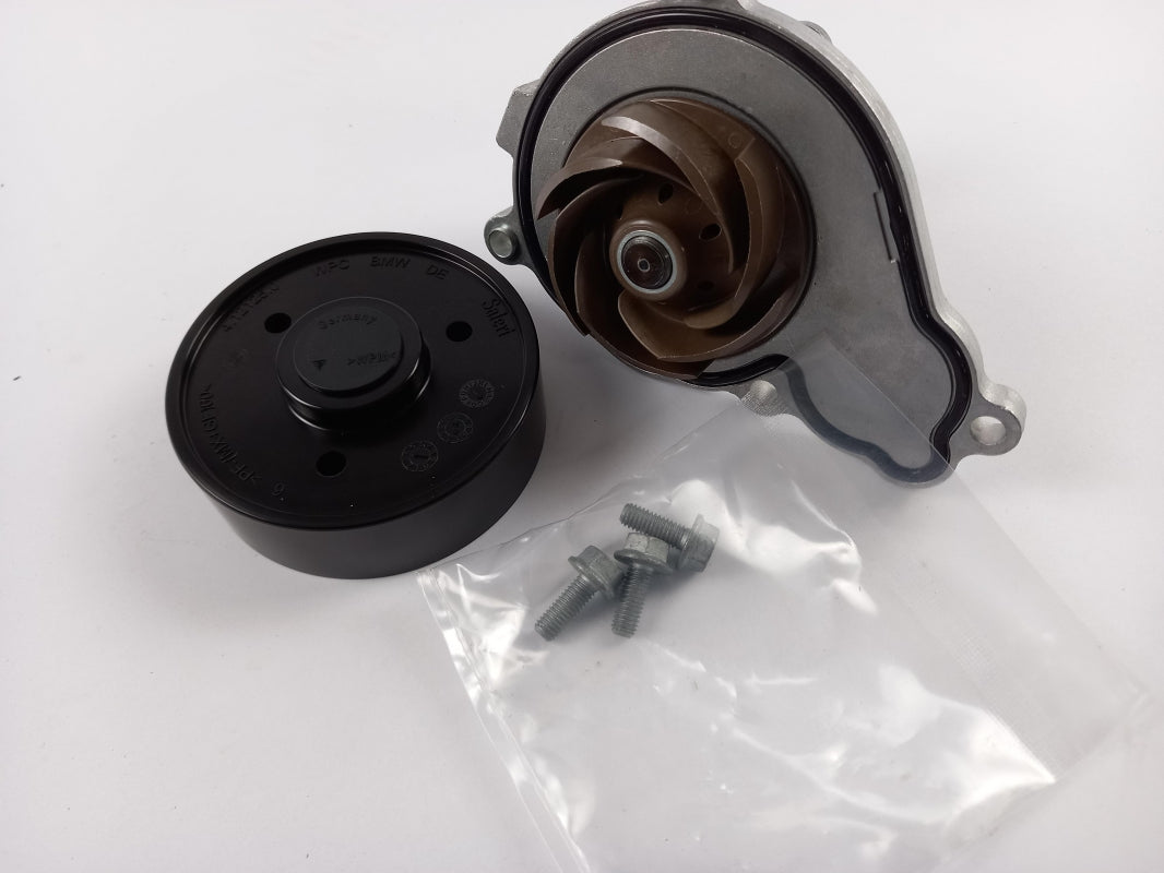 Original BMW 1er F20 2er F22 3er F30 4er F32 B38 Wasserpumpe 11518631692