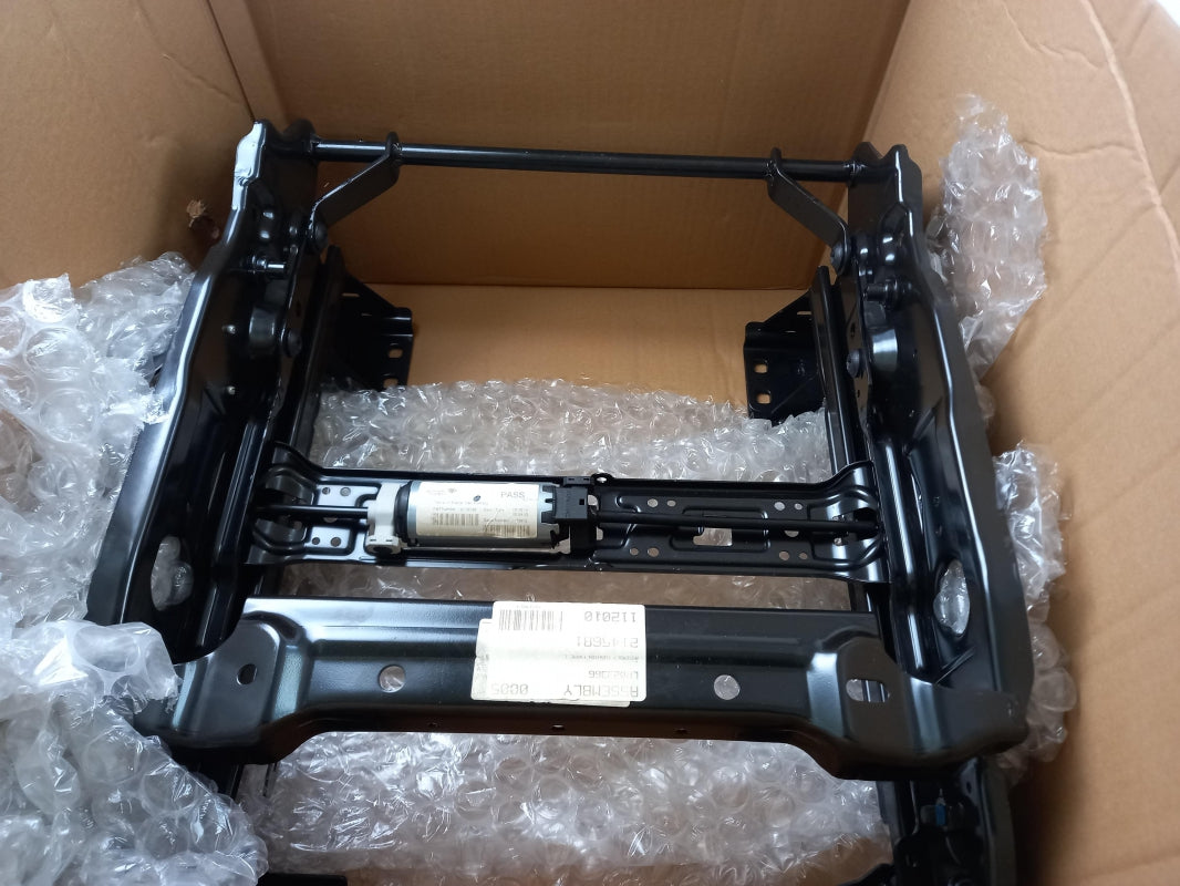 Original LAND ROVER Freelander 2 L359 Sitzrahmen vorne rechts LR023366