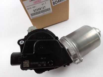 Original MITSUBISHI Outlander III (2012-2023) Wischermotor Vorne 8250B137