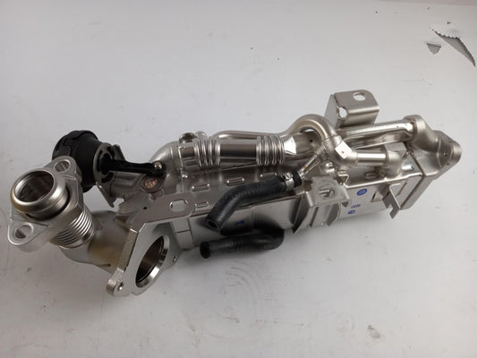 Original BMW 5er F07 X15 F15 X6 F16 7er F01 X3 F25 AGR Kühler 11718476994