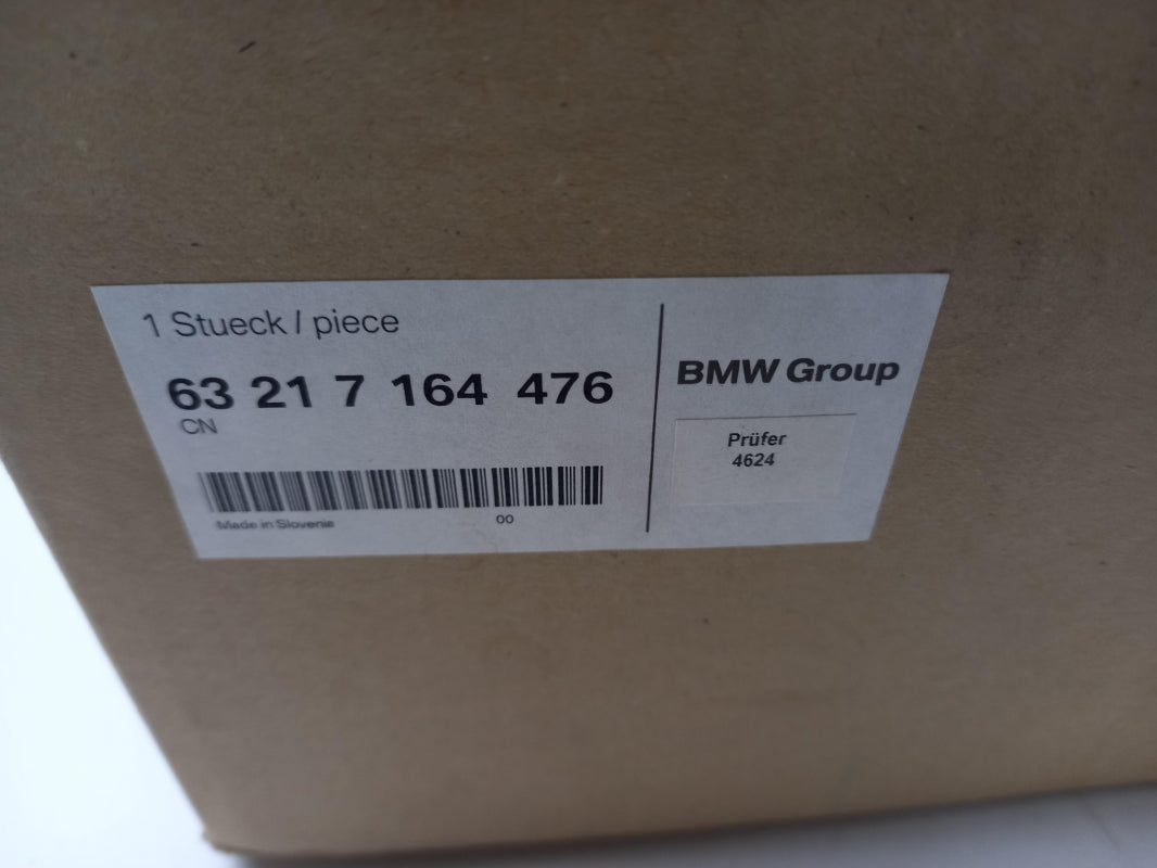 Original BMW X5 E53 Heckleuchte Rücklichte Außen Rechts Weiss 63217164476