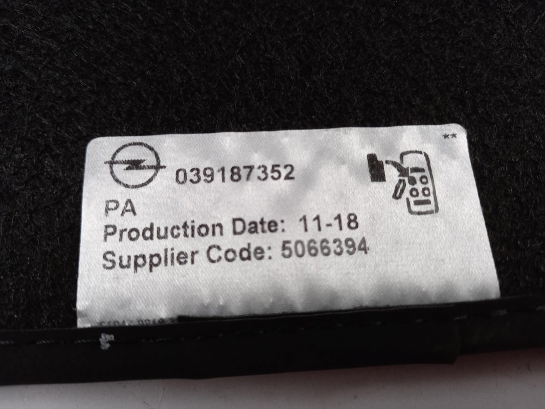 Original OPEL Corsa-E Textilmatten Fußmatten Textil 4 Stück Schwarz 39187352