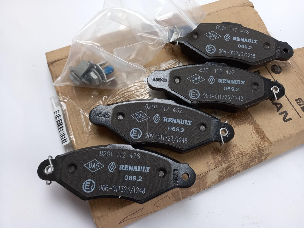 Original NISSAN Kubistar Bremsbeläge Bremsklötze vorne 4106000QAG