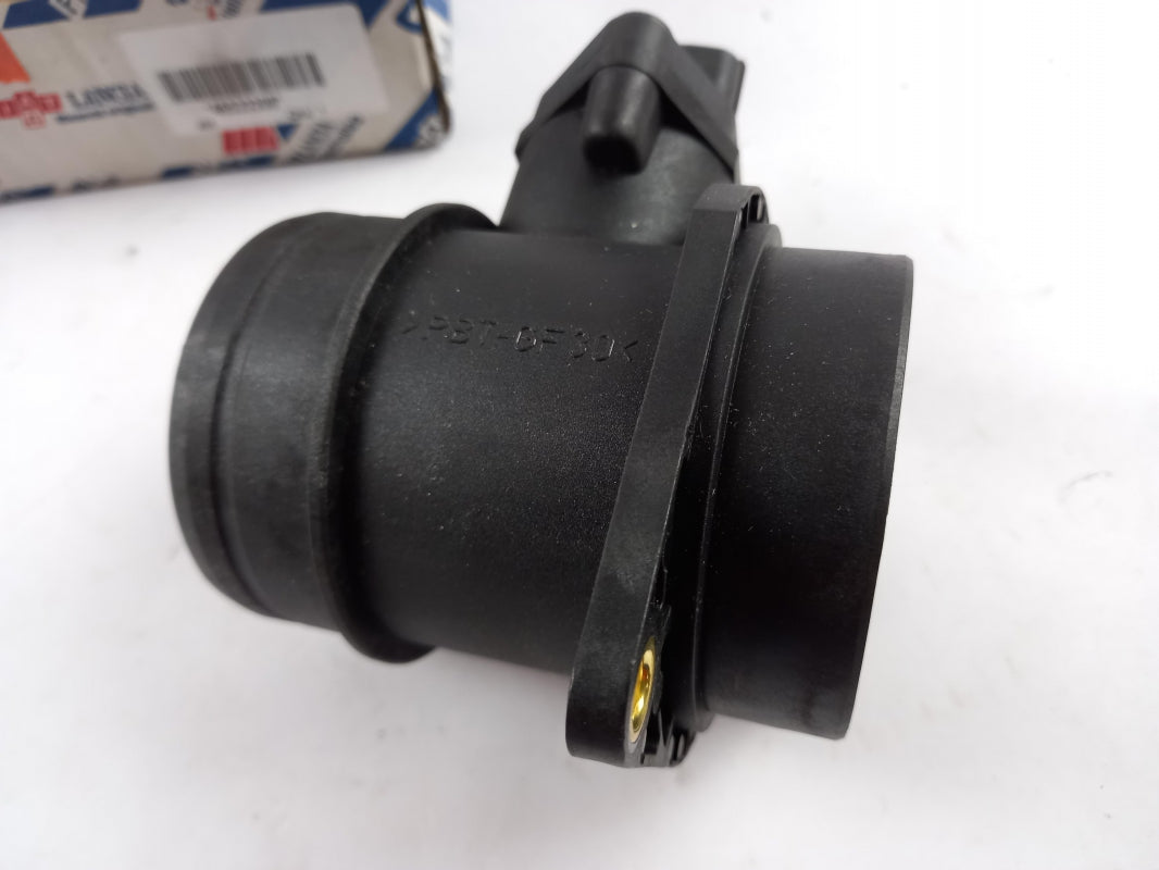 Original OE FIAT Luftmassenmesser 46533308