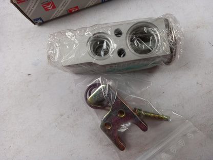 Original OE Peugeot Klimaanlage Expansionsventil 6461K0